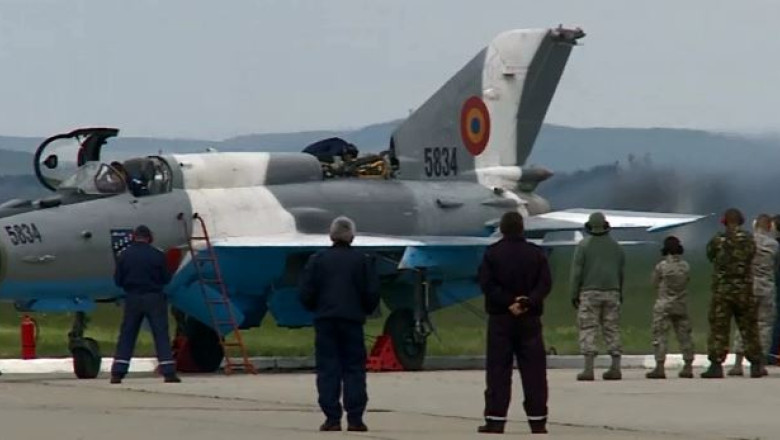 Exercitiu romano-canadian la Campia Turzii Imagine