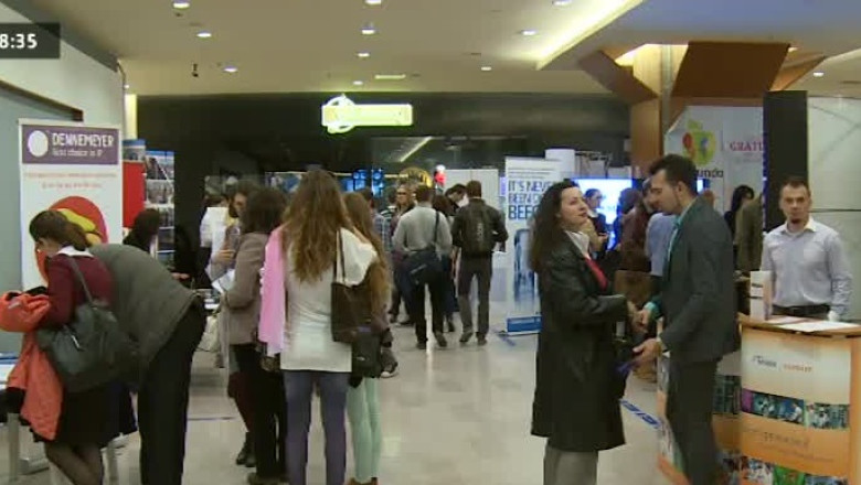 Experienta, piedica la angajare pentru tineri Imagine