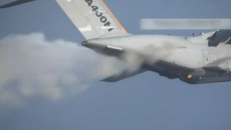 Experiment. Un avion cu aparatura speciala a evitat un nor de cenusa vulcanica Imagine