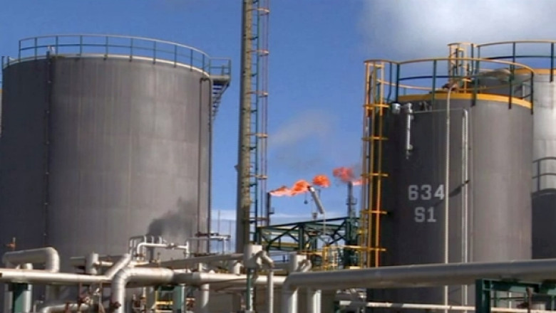 Experti: OMV Petrom nu va vira mai multi bani catre bugetul Romaniei, chiar daca nivelul redeventelor va creste Imagine