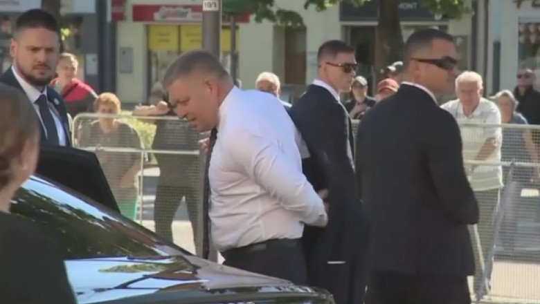 Expertii in securitate critica modul in care a fost aparat Robert Fico: „Ofiterii de protectie s-au speriat si au fugit” Imagine