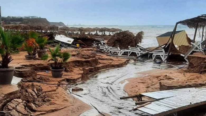 Explicatia potopului de pe litoral. Roxana Bojariu, climatolog: „Ciclonul a fost alimentat de o suprafata foarte calda a marii” Imagine