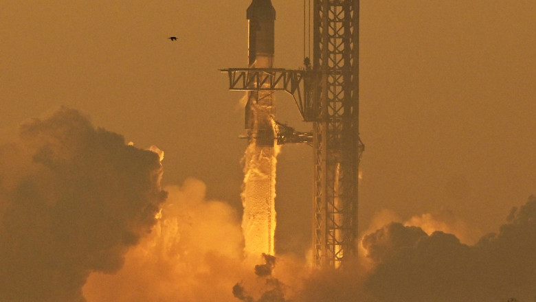 Explozia rachetei lui Elon Musk deasupra Caraibelor. Cat de mult a poluat atmosfera Imagine