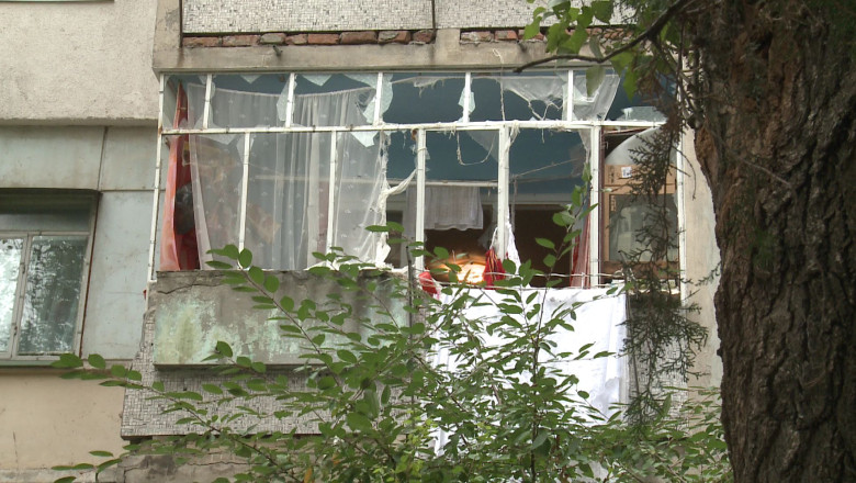 Explozie la bloc Imagine