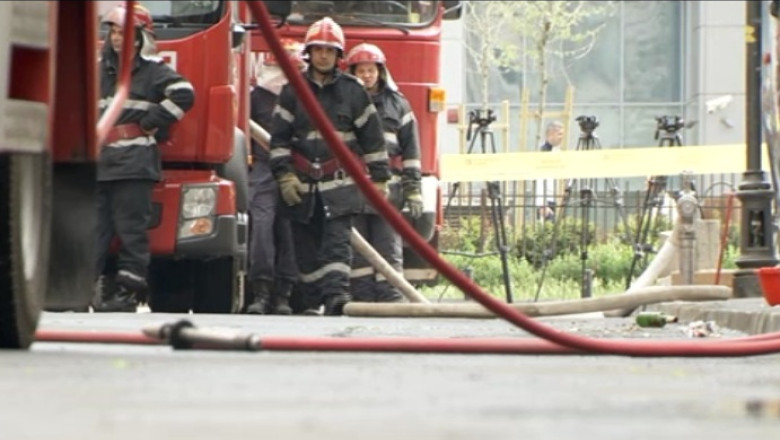 Explozie la o conducta de petrol. Mai multe case au fost afectate de deflagratie Imagine