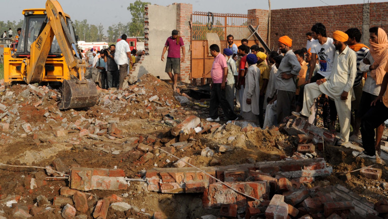 Explozie la o fabrica de compusi chimici din India. Bilantul ajunge la 34 de morti Imagine