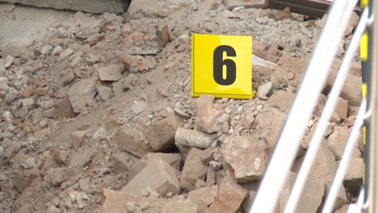 Explozie la o primarie din Bacau. Un barbat a ajuns la spital in stare grava Imagine