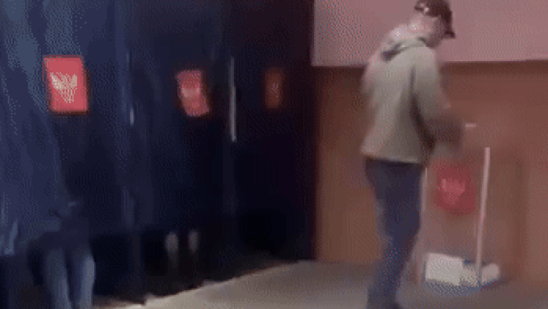 Explozie langa o sectie de vot din Rusia. Speriati, oamenii s-au aruncat la pamant Imagine