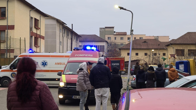 Explozie puternica intr-un bloc din Targu-Jiu. O femeie a fost dusa de urgenta la spital cu arsuri pe 20% din corp Imagine