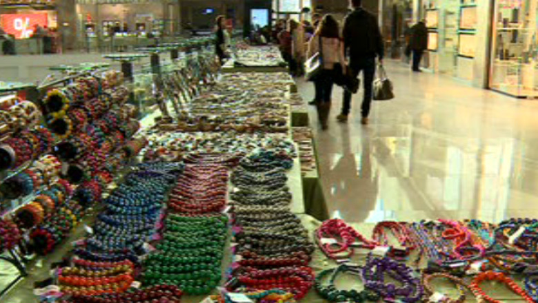 Expozitie de bijuterii si pietre pretioase aduse din Rusia si Ucraina  Imagine