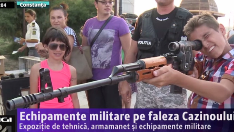 Expozitie de tehnica, armamanet si echipamente militare pe faleza Cazinoului Imagine