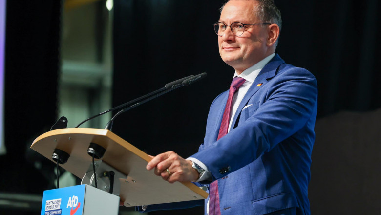 Extrema dreapta din Germania respinge apartenenta la NATO, daca Alianta nu tine cont de interesele tarilor din UE si ale Rusiei Imagine