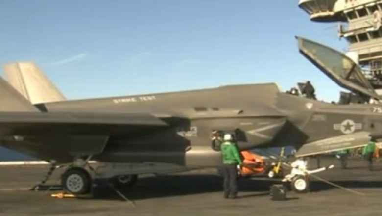 F-35, testat cu succes. Cel mai performant avion de vanatoare ar putea fi lansat in 2016 Imagine