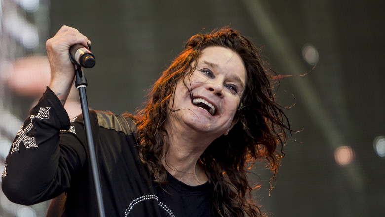 Fake news rusesc: escroci ucraineni au strans bani pentru inmormantarea lui Ozzy Osbourne Imagine