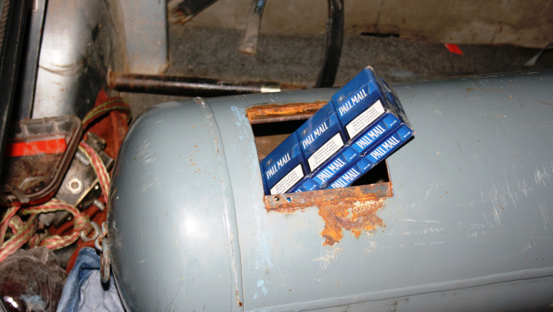 Fantezie fara limite. Iata unde au fost ascunse tigarile de contrabanda! Imagine