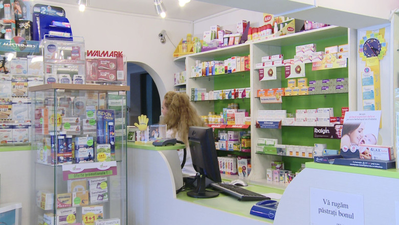 Fara farmacii pe timpul noptii Imagine