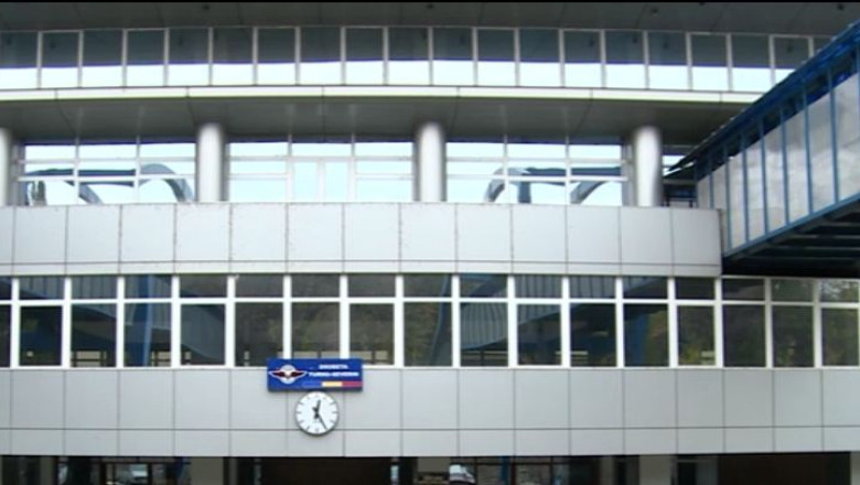 Fara sala de asteptare si incalzire. Eurogara din Drobeta Turnu Severin a costat 6 milioane de euro Imagine