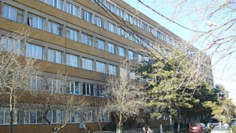 Fara sectie de Pediatrie. In tot judetul Tulcea au mai ramas doar doi medici care fac garzi pe trei sectii  Imagine