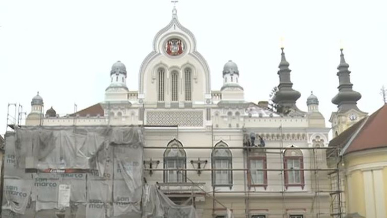 Fatada Vicariatului Sarbesc din Timisoara, renovata Imagine