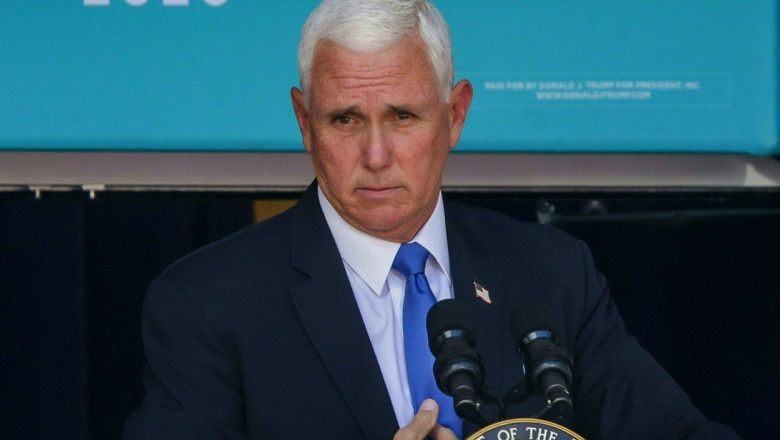 FBI perchezitioneaza locuinta lui Mike Pence in cadrul unei anchete privind documente clasificate Imagine