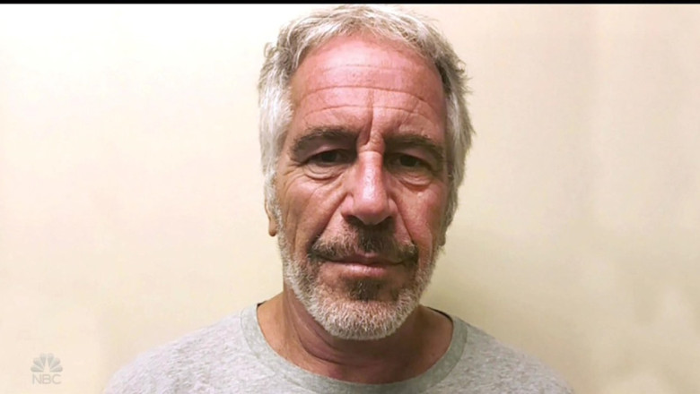 FBI si Departamentul Justitiei au inchis dosarul Epstein. Anchetatorii nu au dovezi ca acesta santaja persoane importante (Axios) Imagine