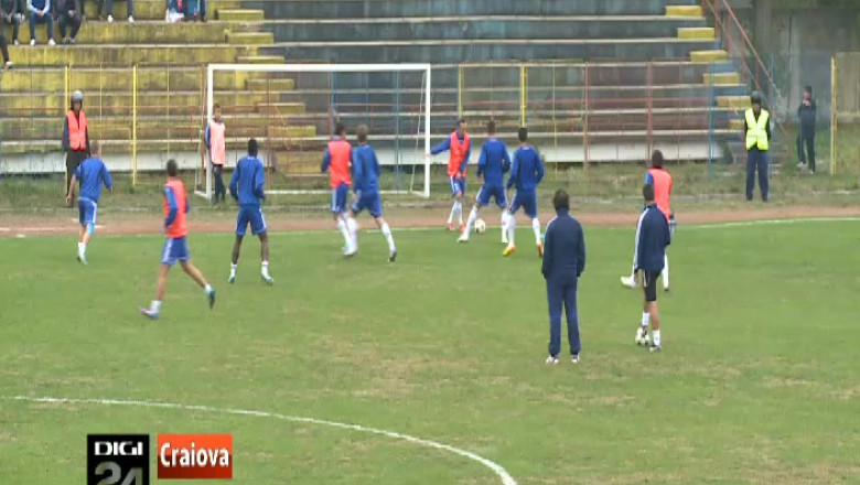 FC Universitatea - CSM Rm. Valcea, derby cu de toate Imagine