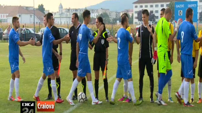 FC Universitatea joaca, astazi, cu AS Podari   Imagine