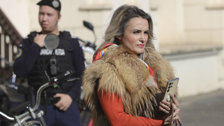 Femeia care a impiedicat-o pe Diana Sosoaca sa candideze la prezidentiale a fost plasata in arest la domiciliu Imagine