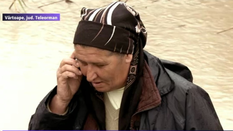 Femeia pe care inundatiile o tin treaza de sase zile Imagine