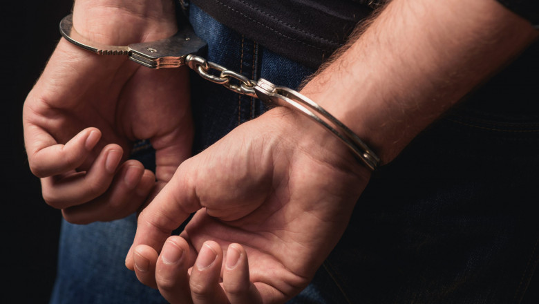 Femeie agresata sexual in liftul unui bloc in Sectorul 2 din Bucuresti. Un barbat a fost retinut Imagine