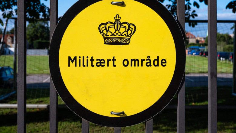 Femeile daneze vor putea fi recrutate pentru serviciul militar prin tragere la sorti Imagine