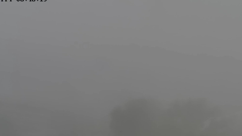 Fenomen meteo spectaculos pe litoral. Imaginile surprinse de camerele de supraveghere de pe mai multe plaje Imagine