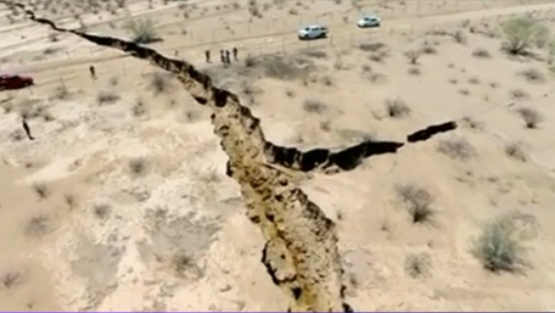 FENOMEN MISTERIOS. Se crapa pamantul in Mexic Imagine