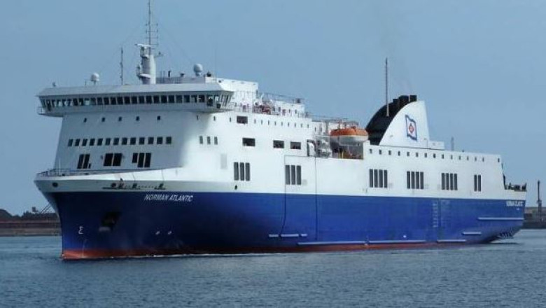 Feribot in flacari, in largul coastelor Greciei. 200 de pasageri, intre care si o romanca, au fost salvati Imagine