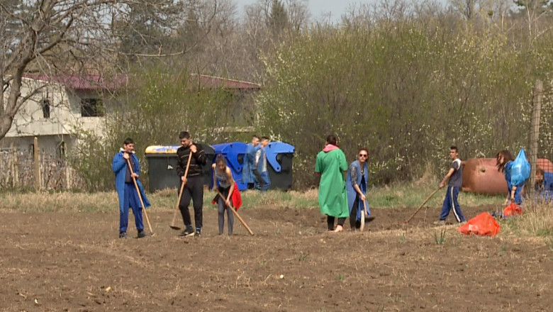 Fermieri cu atestat. Elevii Colegiului Agricol din Iasi, pregatiti sa acceseze fonduri europene Imagine