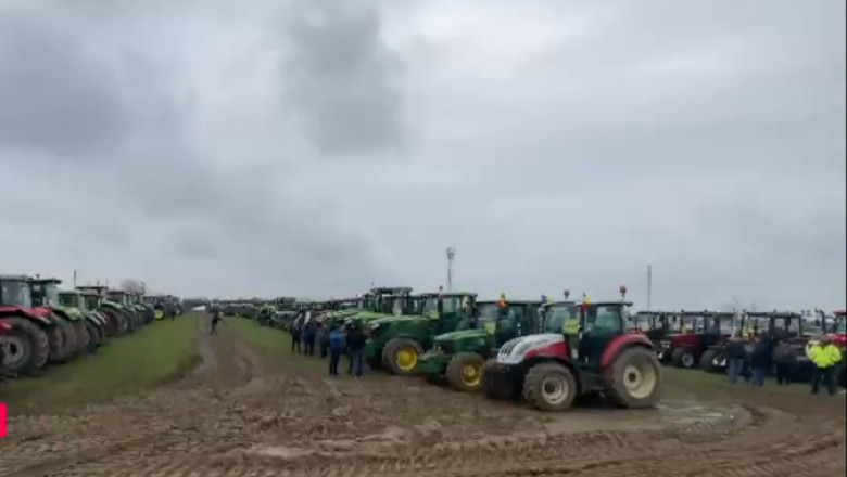 Fermierii ameninta ca blocheaza porturile si vamile din cauza cerealelor ucrainene. Ei le-au scris lui Iohannis si Ciolacu Imagine