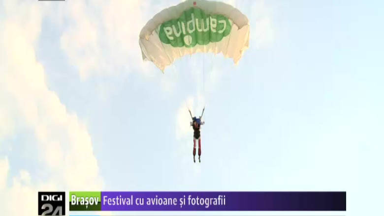 Festival cu avioane si fotografii  Imagine