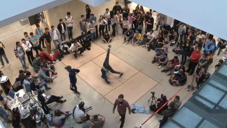 Festival de cultura urbana. Zeci de tineri au facut demonstratii de breakdance Imagine