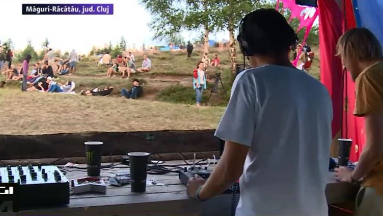 Festival de muzica electronica, in varf de munte Imagine