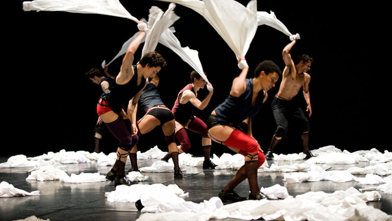 Festivalul International de Teatru de la Sibiu, sau cum sa faci bani din arta Imagine