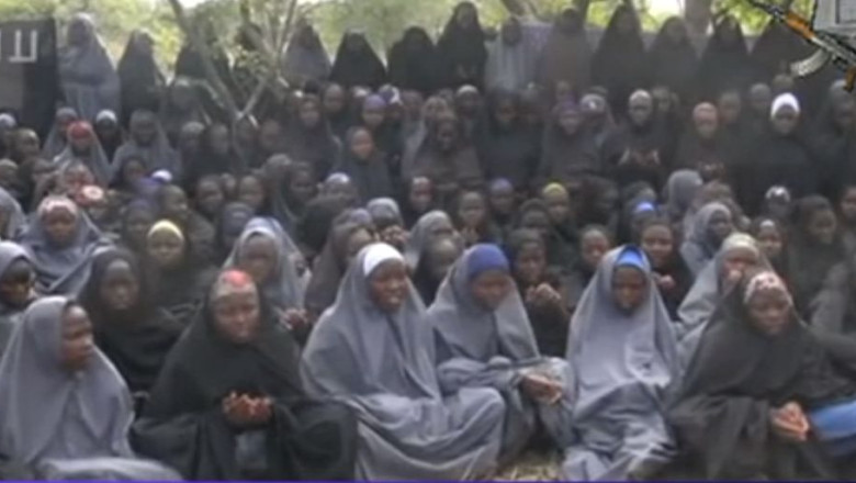 Fetele rapite in Nigeria au fost convertite la Islam Imagine