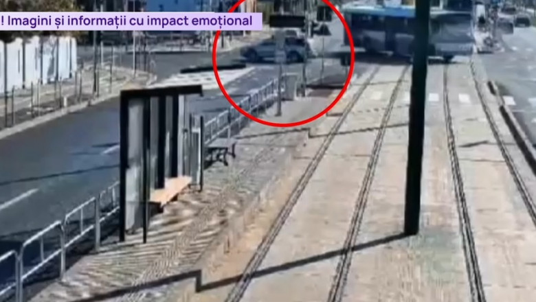 Fetita de 10 ani, ucisa de o soferita care a trecut pe rosu. Copila se afla alaturi de mama ei, in masina Imagine