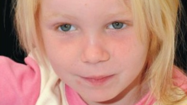 Fetita rapita de romi. Politia elena a primit peste 8.000 de telefoane de la parinti care si-au pierdut copiii Imagine