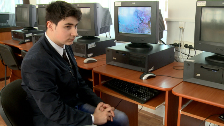 Filolog specialist in calculatoare la doar 16 ani. Elevul din Iasi a fost remarcat de Microsoft Imagine