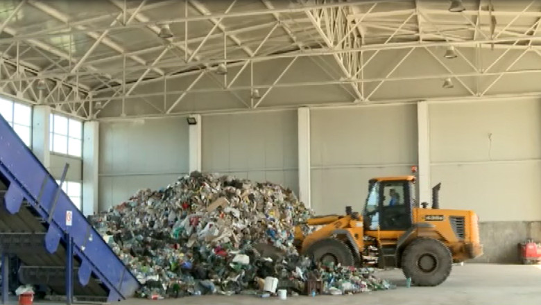 Finantare europeana de zeci de milioane de euro pentru colectarea selectiva a deseurilor din judet Imagine