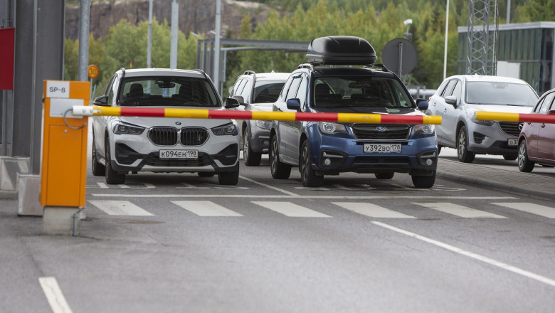 Finlanda anunta inchiderea granitelor sale pentru toate vehiculele inmatriculate cu numere rusesti Imagine