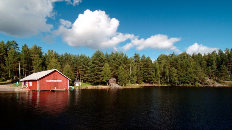 Finlanda ofera vacante gratuite ca sa-i invete pe oameni cum sa fie fericiti. Cine poate candida Imagine