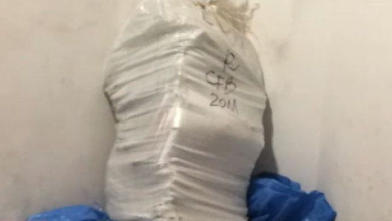 Fiscul, pericol public – episodul 2. Acte confidentiale ale contribuabililor din sectorul 6 zac, in saci, pe holuri Imagine