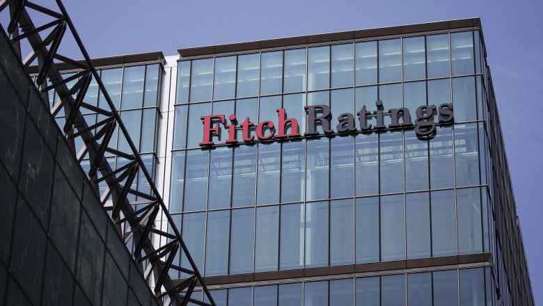 Fitch a revizuit perspectiva ratingului Romaniei de la stabil la negativ, din cauza „incertitudinii politice la niveluri ridicate” Imagine