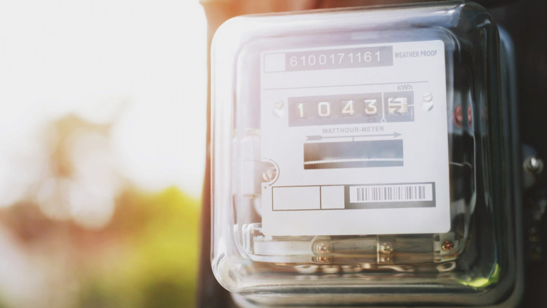 Fiul unui primar din Suceava este cercetat pentru ca s-ar fi bransat ilegal la reteaua electrica Imagine